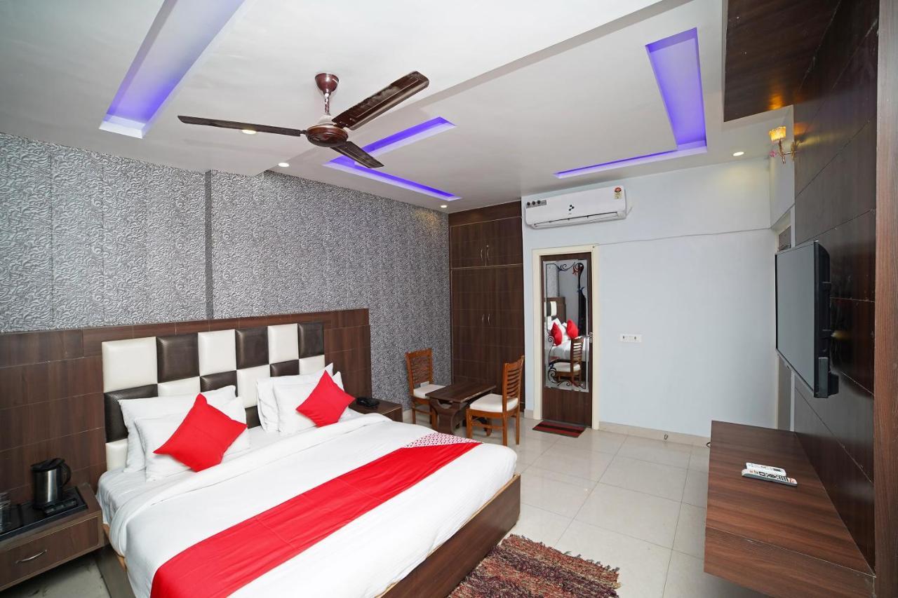 Oyo 39539 Hotel Vansh & Restaurant Kashipur Ngoại thất bức ảnh